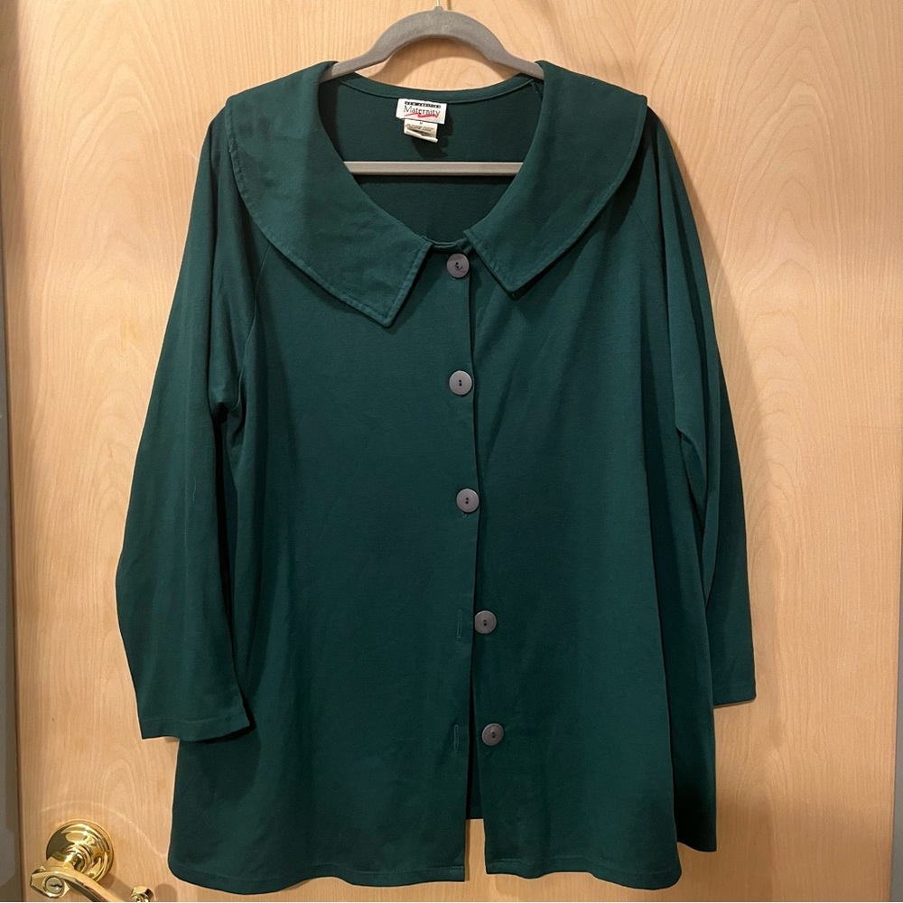 Vintage Green maternity button up shirt with round Peter Pan collar